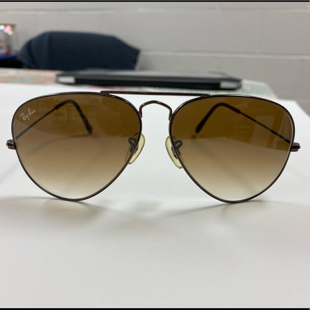Ray-Ban Aviator Sunglasses with Brown Gradient Lens